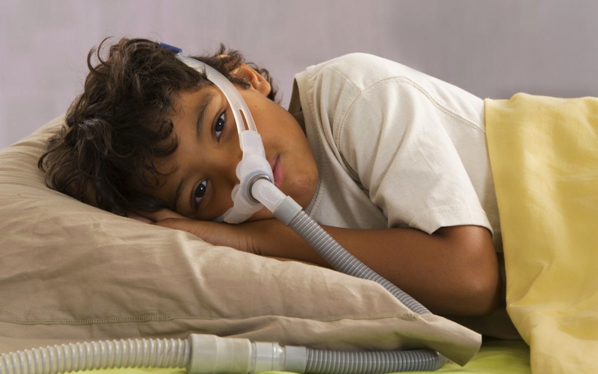 Qué es la apnea del sueño? Síntomas, causas y tratamiento